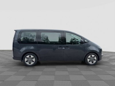 Hyundai Staria 2.2 awd auto (6)