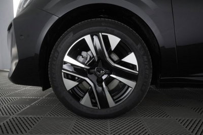 Peugeot 208 1.2 turbo Allure 100cv (15)