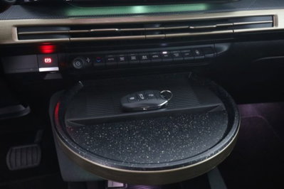 Lancia Ypsilon 1.2 mhev Edizione Cassina e-dct (13)