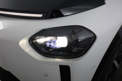 Lancia Ypsilon 1.2 mhev Edizione Cassina e-dct (9)