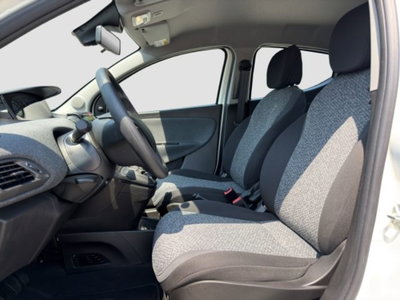 Lancia Ypsilon 1.0 FireFly 5 porte S&S Hybrid Silver Plus (10)