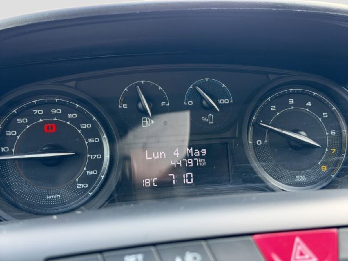 Lancia Ypsilon 1.0 FireFly 5 porte S&S Hybrid Ecochic Silver (15)