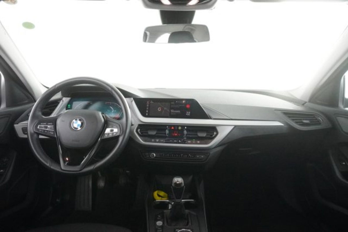 BMW Serie 1 116d 2.0 116CV cat 5 porte.It DPF (4)