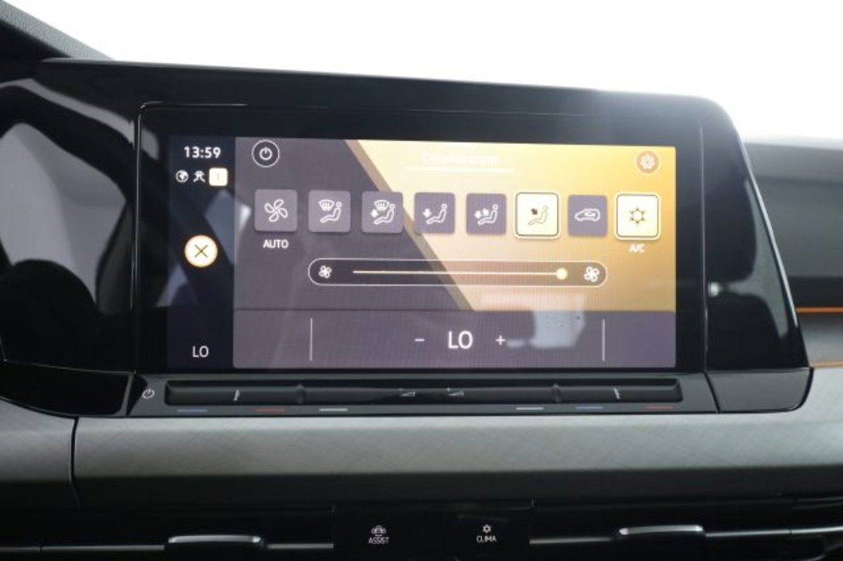 Volkswagen Golf 1.0 TSI EVO Life (11)