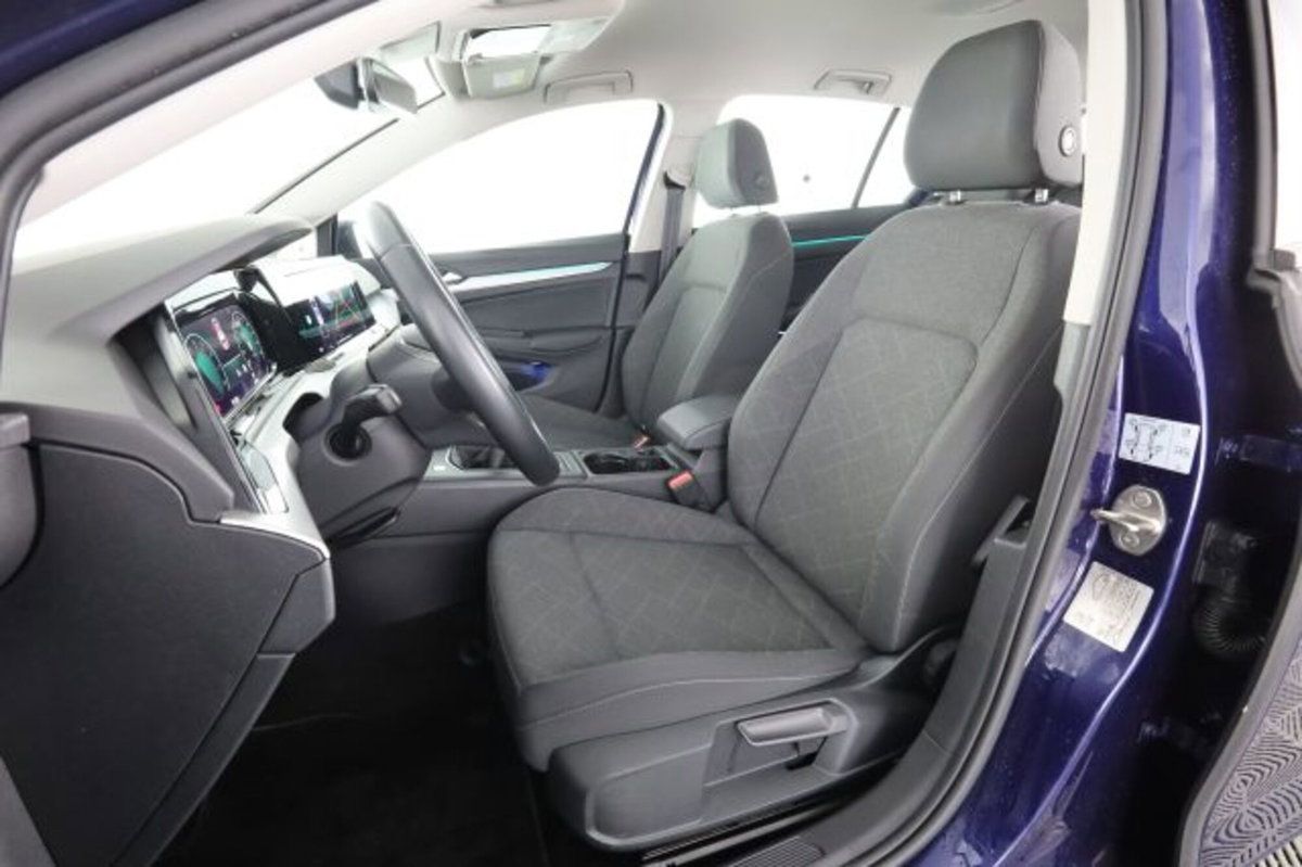 Volkswagen Golf 1.0 TSI EVO Life (2)