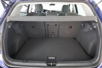 Volkswagen Golf 1.0 TSI EVO Life (6)