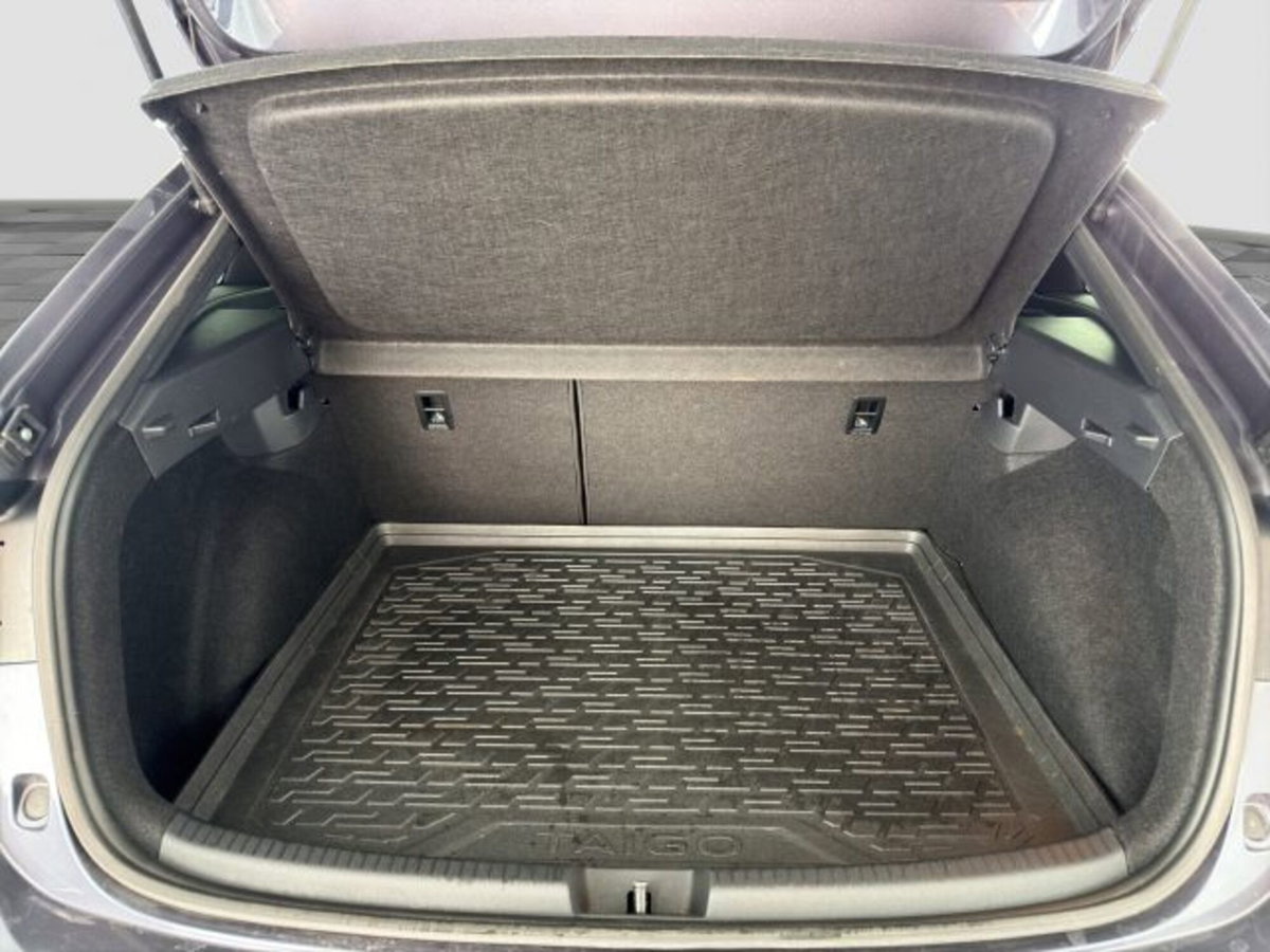Volkswagen Taigo 1.0 TSI 110 CV DSG R-Line (14)