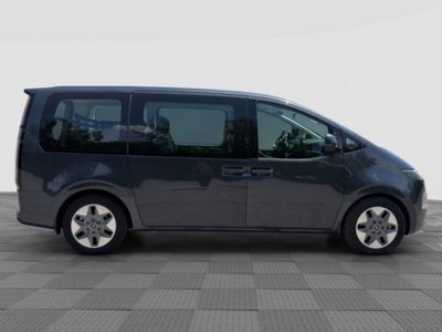 Hyundai Staria 2.2 awd auto (6)