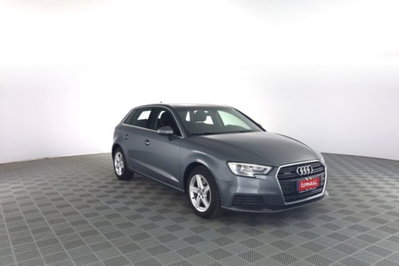 Audi A3 Sportback 40 TDI quattro S tronic Business (2)