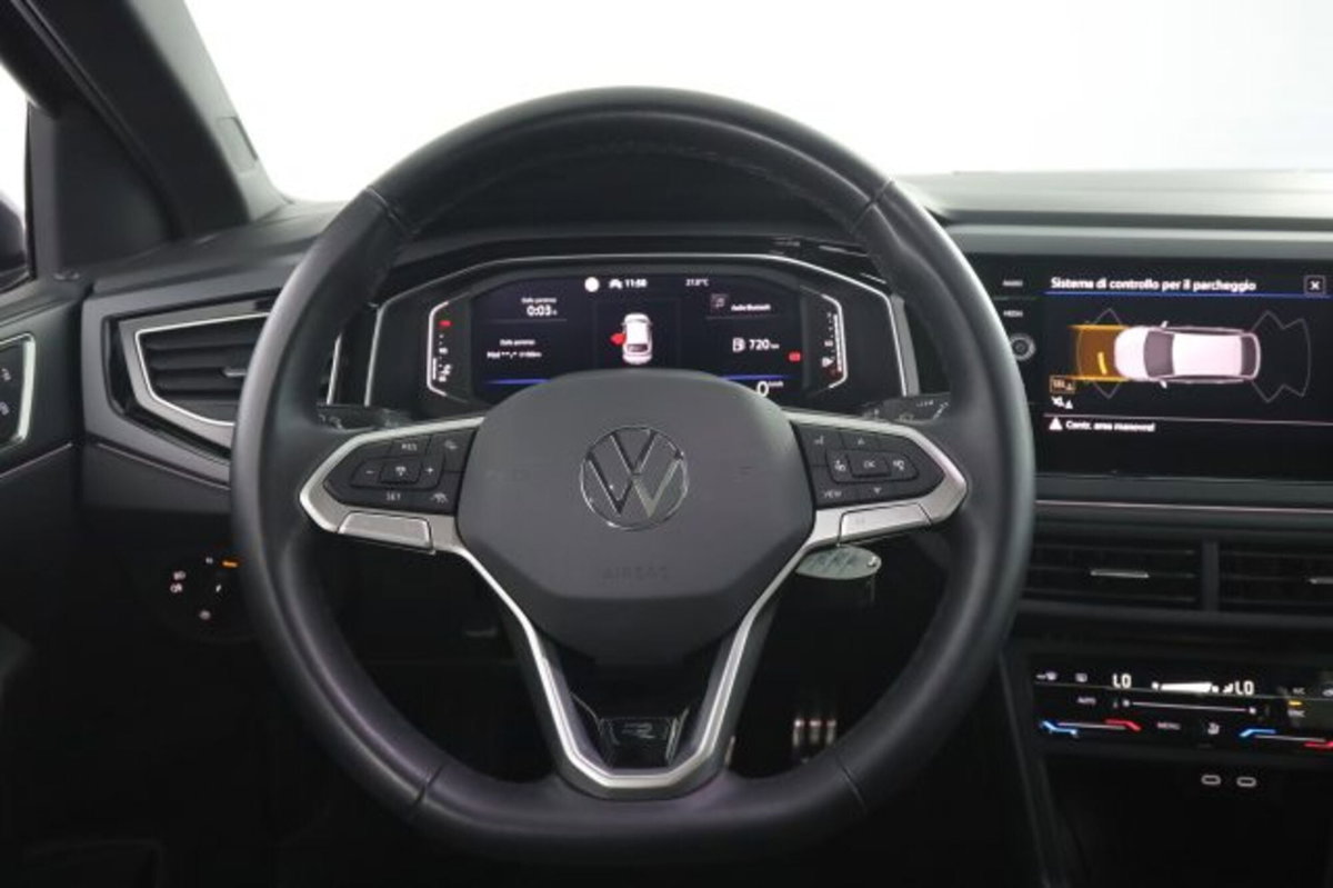 Volkswagen Taigo 1.0 tsi R-Line 115cv (5)