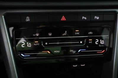 Volkswagen T-Roc 2.0 TDI SCR 150 CV DSG Sport BlueMotion Technology (13)