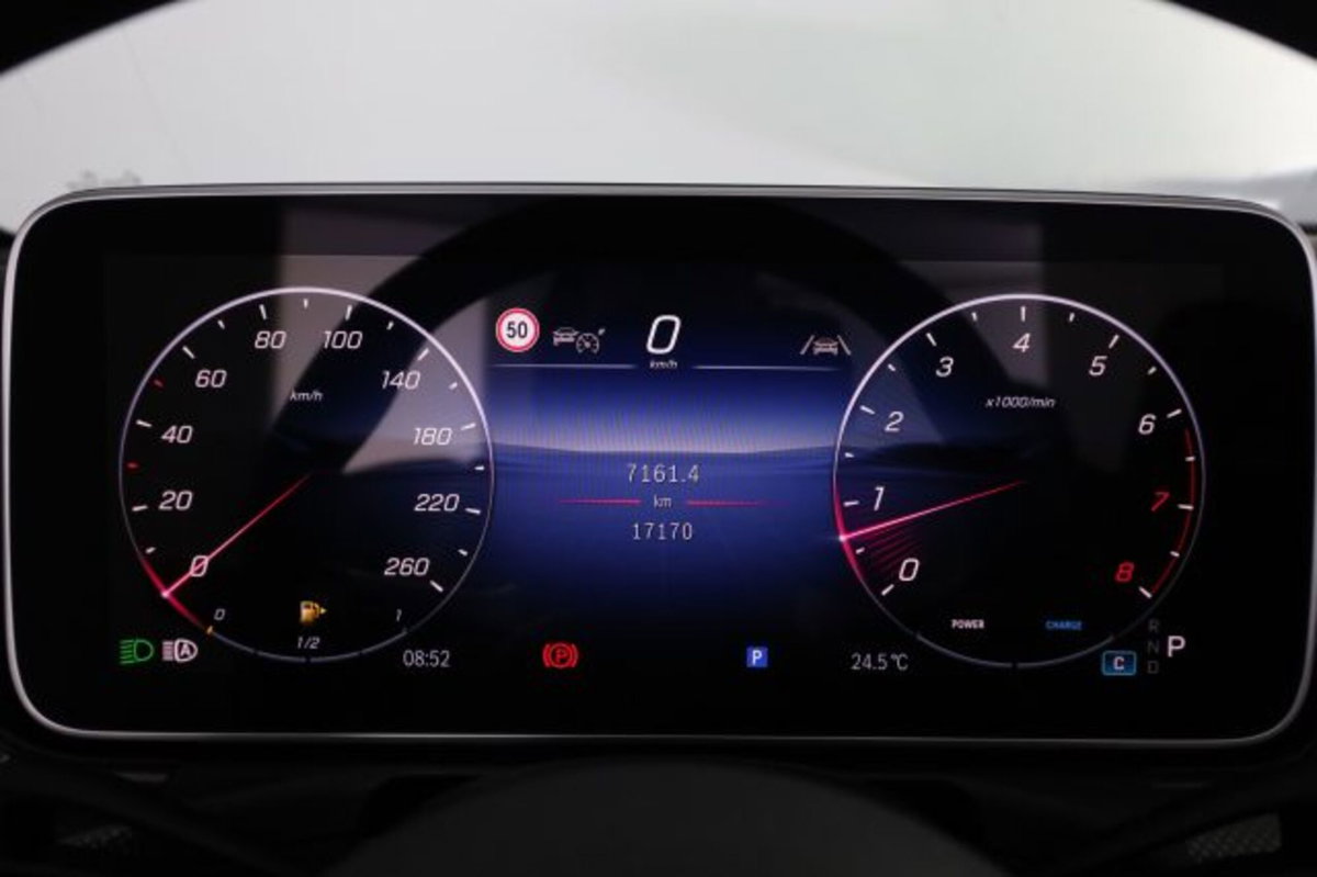 Mercedes-Benz CLE Cabrio 200 AMG Line Premium auto (7)