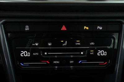 Volkswagen T-Roc 1.0 tsi Style 115cv (12)