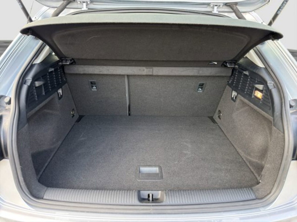 Audi Q2 Q2 30 TDI (14)