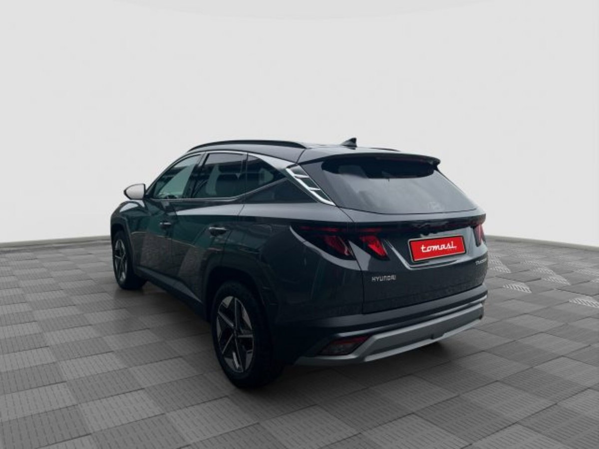 Hyundai Tucson 1.6 crdi 48V Business 2wd dct (3)