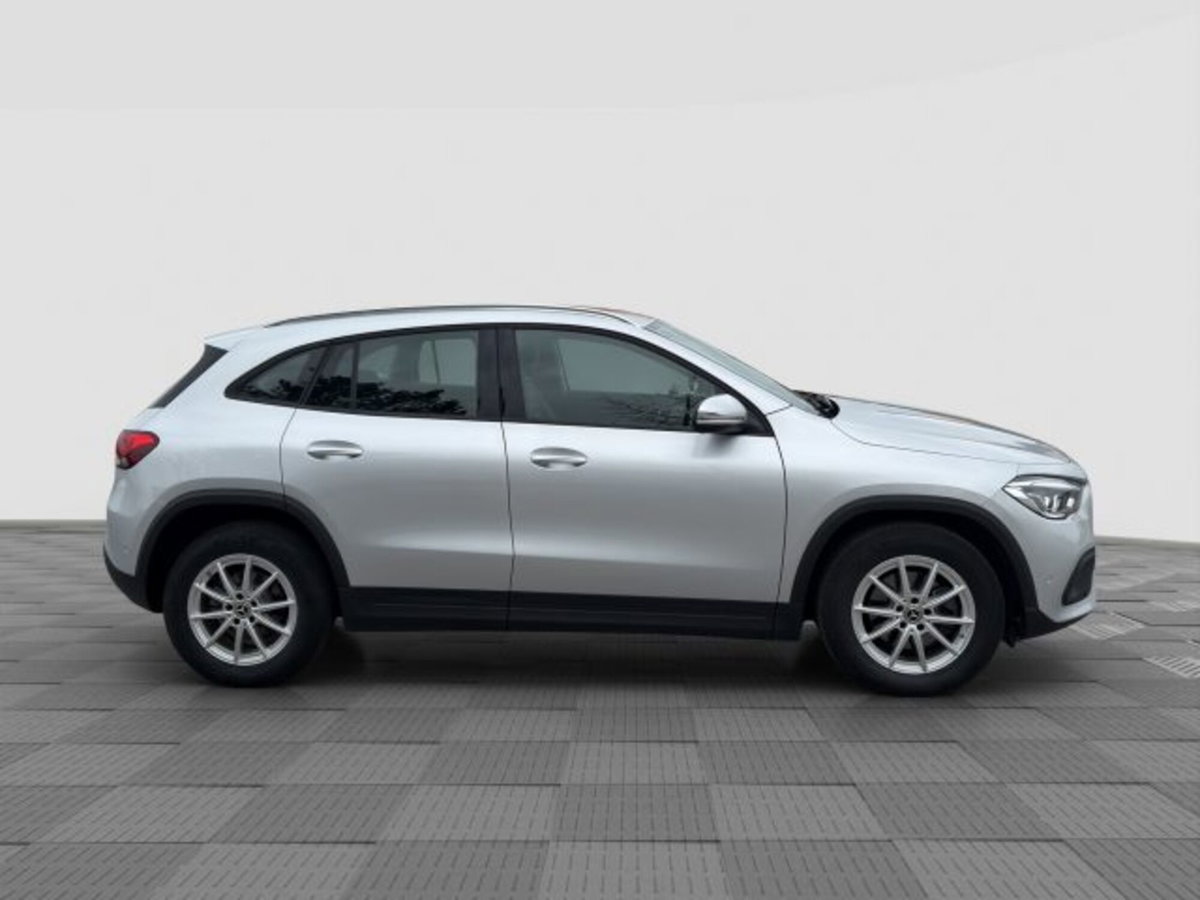 Mercedes-Benz CLA Shooting Brake 180 d Automatic Shooting Brake Business (6)