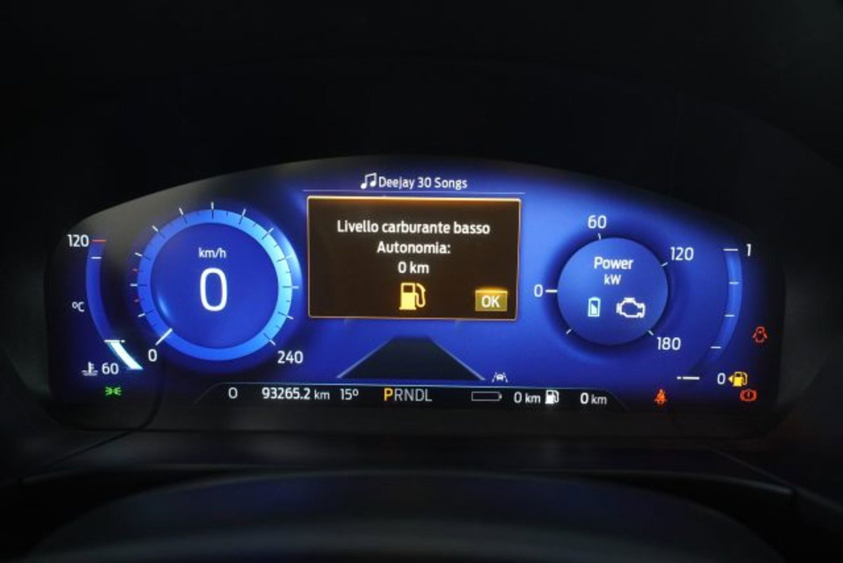 Ford Kuga 2.5 Plug In Hybrid 225 CV CVT 2WD ST-Line (12)