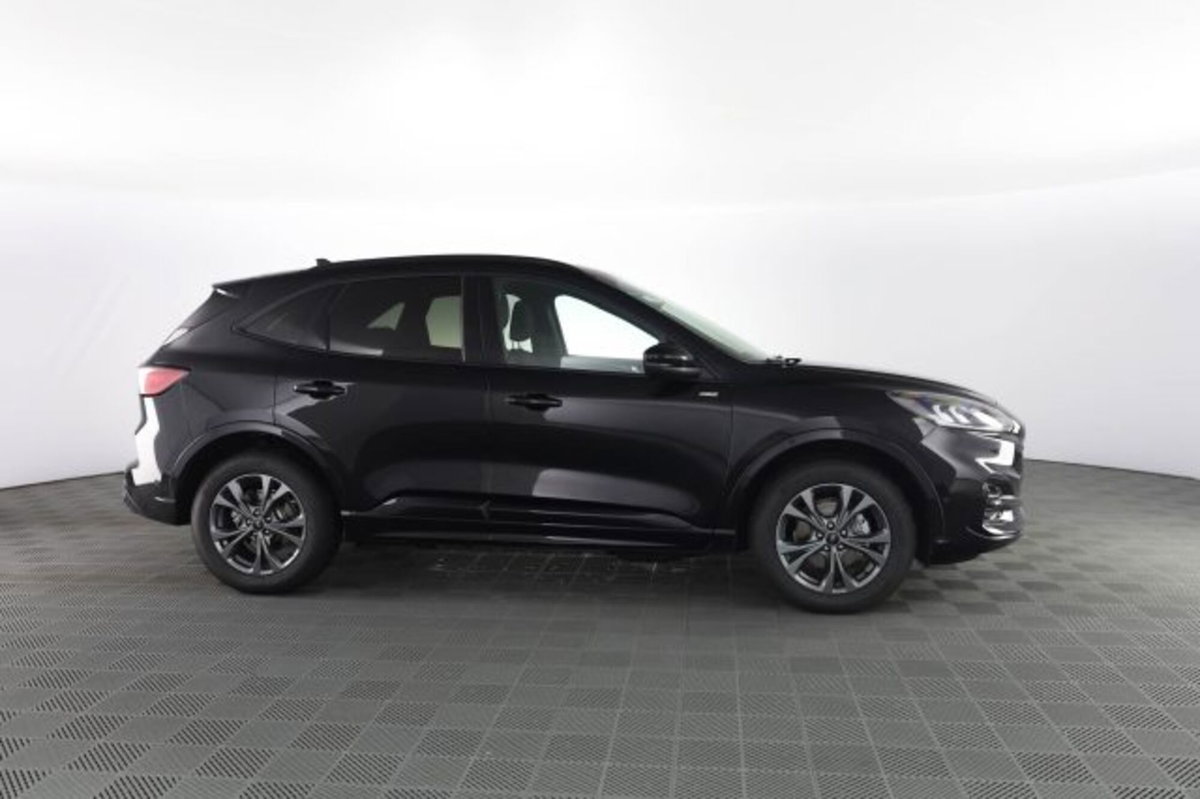 Ford Kuga 2.5 Plug In Hybrid 225 CV CVT 2WD ST-Line (3)