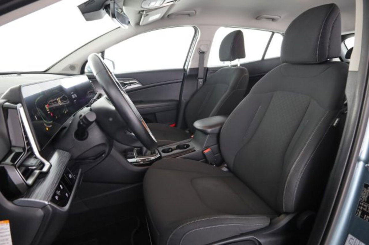 Kia Sportage 1.6 CRDi MHEV Style (2)