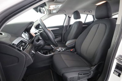 BMW X2 sDrive18d Business-X (2)