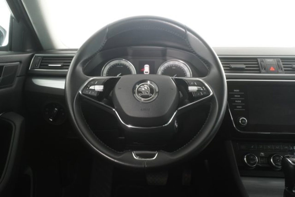 Skoda Superb Station Wagon 1.6 TDI DSG Wagon Ambition (13)