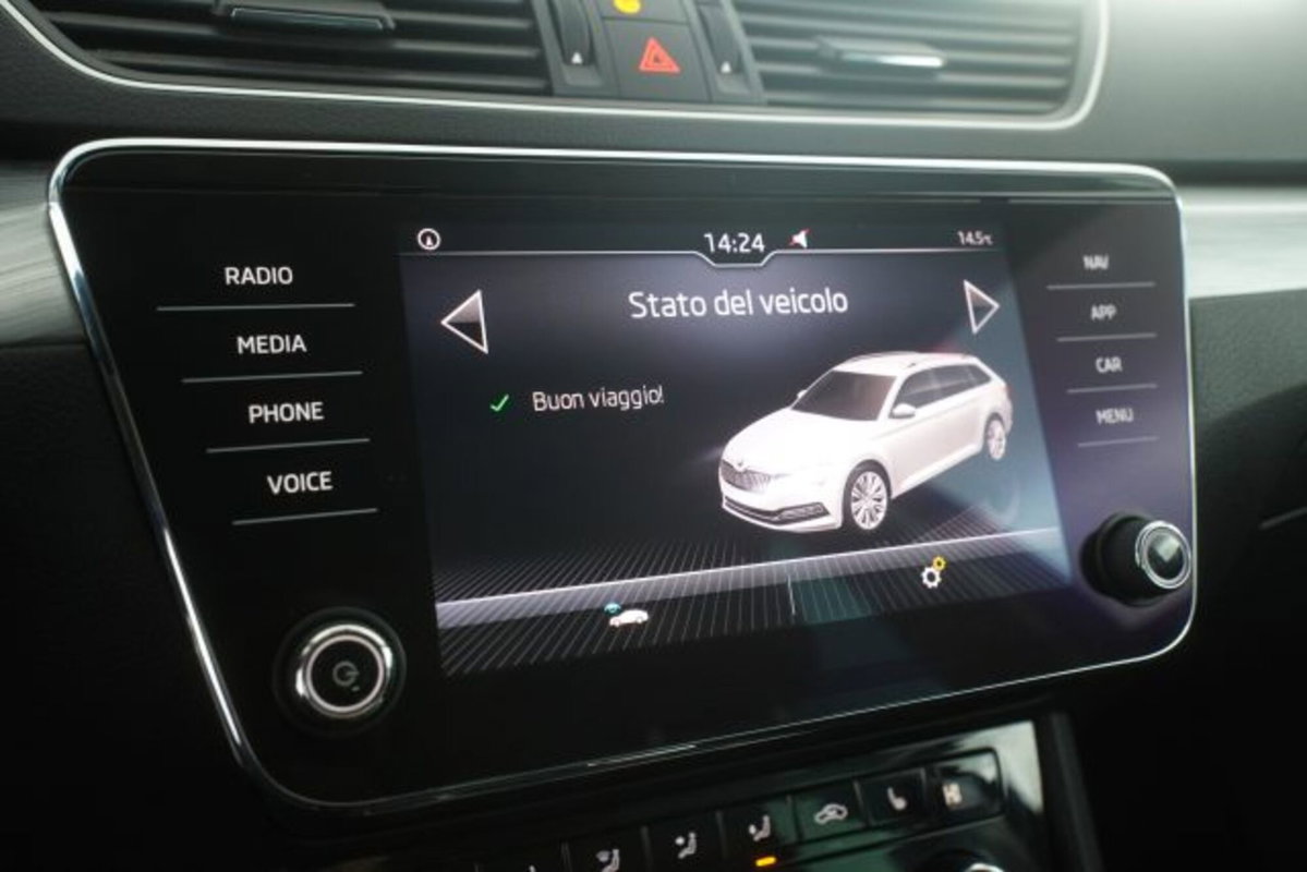 Skoda Superb Station Wagon 1.6 TDI DSG Wagon Ambition (18)