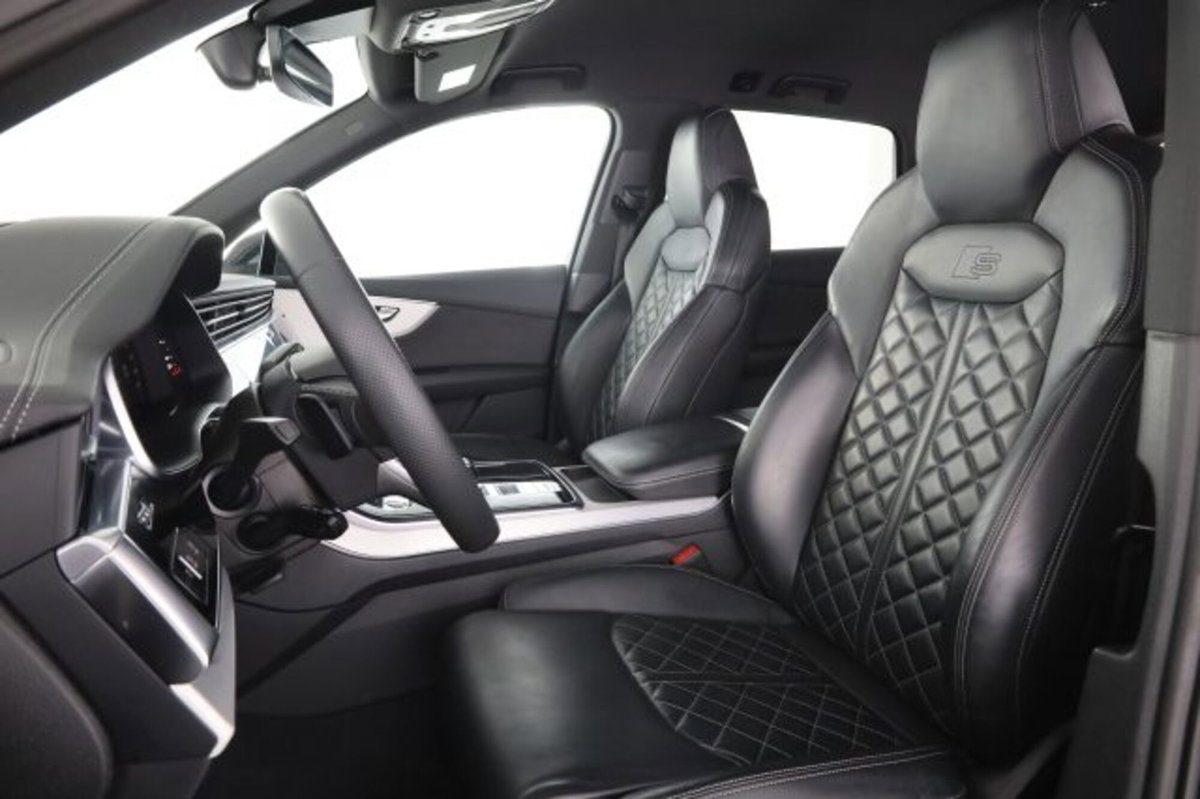 Audi Q7 50 TDI quattro tiptronic Sport (2)