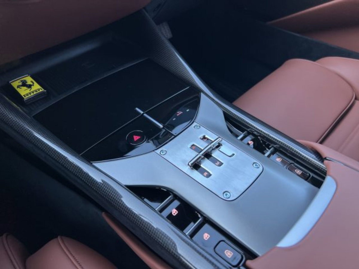 Ferrari Purosangue 6.5 (18)