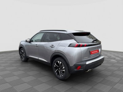 Peugeot 2008 PureTech 130 S&S EAT8 GT Pack (3)