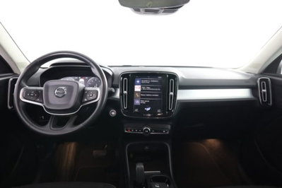 Volvo XC40 T4 AWD Geartronic Momentum (4)