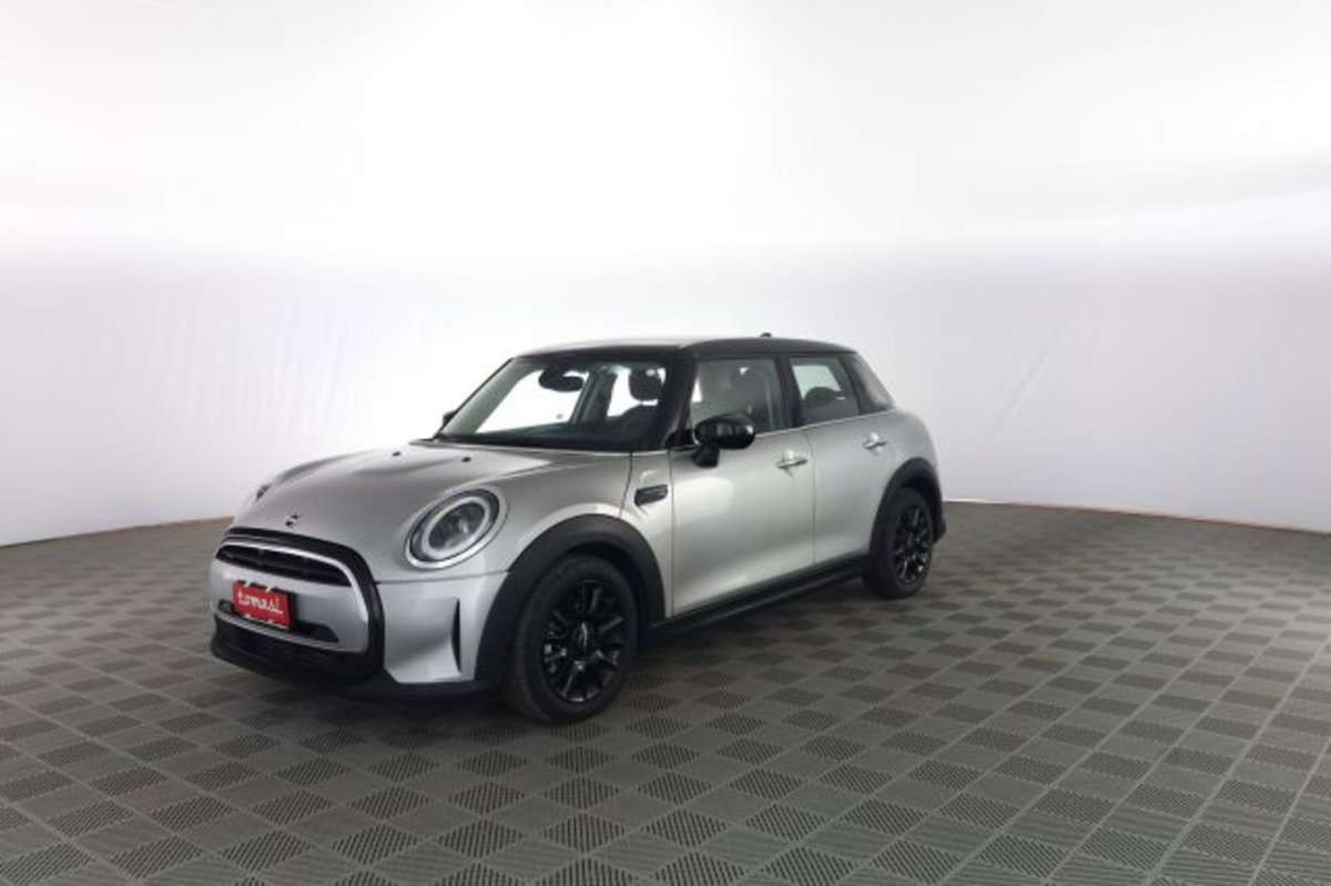 MINI Mini 1.5 Cooper Classic 5 porte (8)