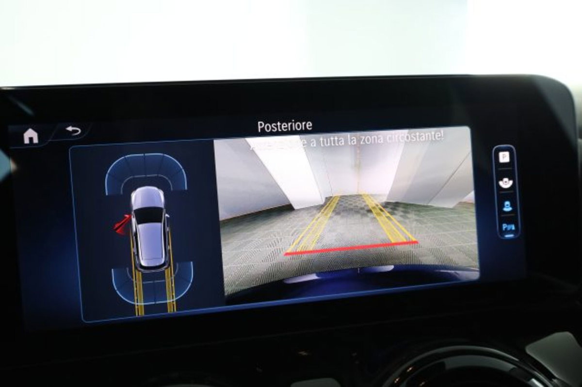 Mercedes-Benz CLA Shooting Brake 180 d Advanced auto (12)