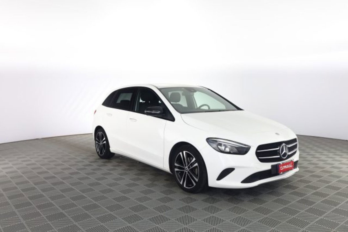 Mercedes-Benz CLA 200 d Sport (2)