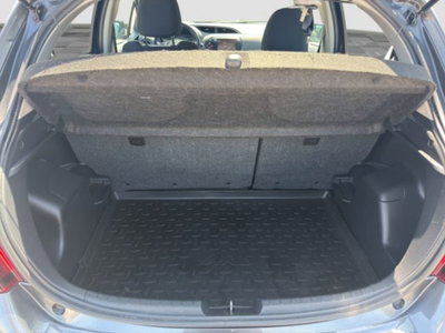 Toyota Yaris 1.0 5 porte (14)