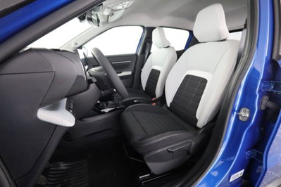 Citroen C3 1.2 puretech turbo Max 100cv s&s (2)