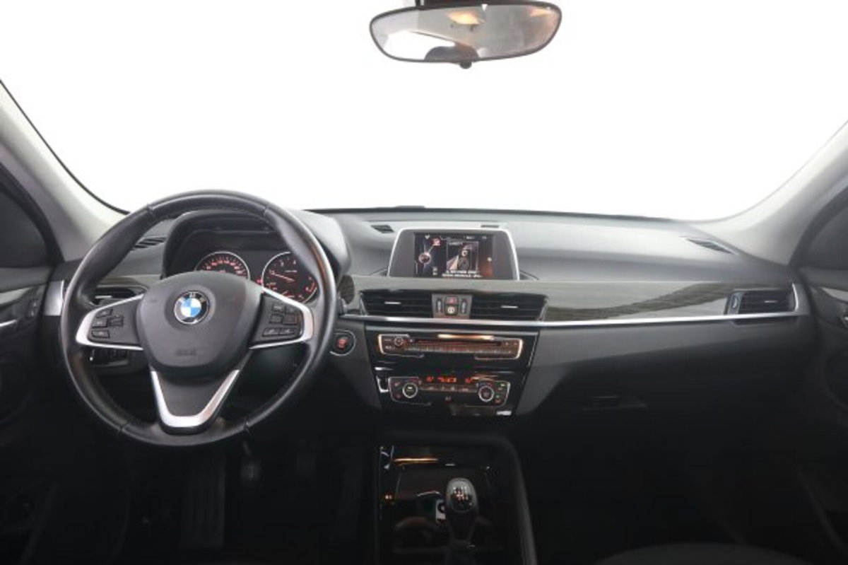 BMW X1 sDrive18d Advantage (4)