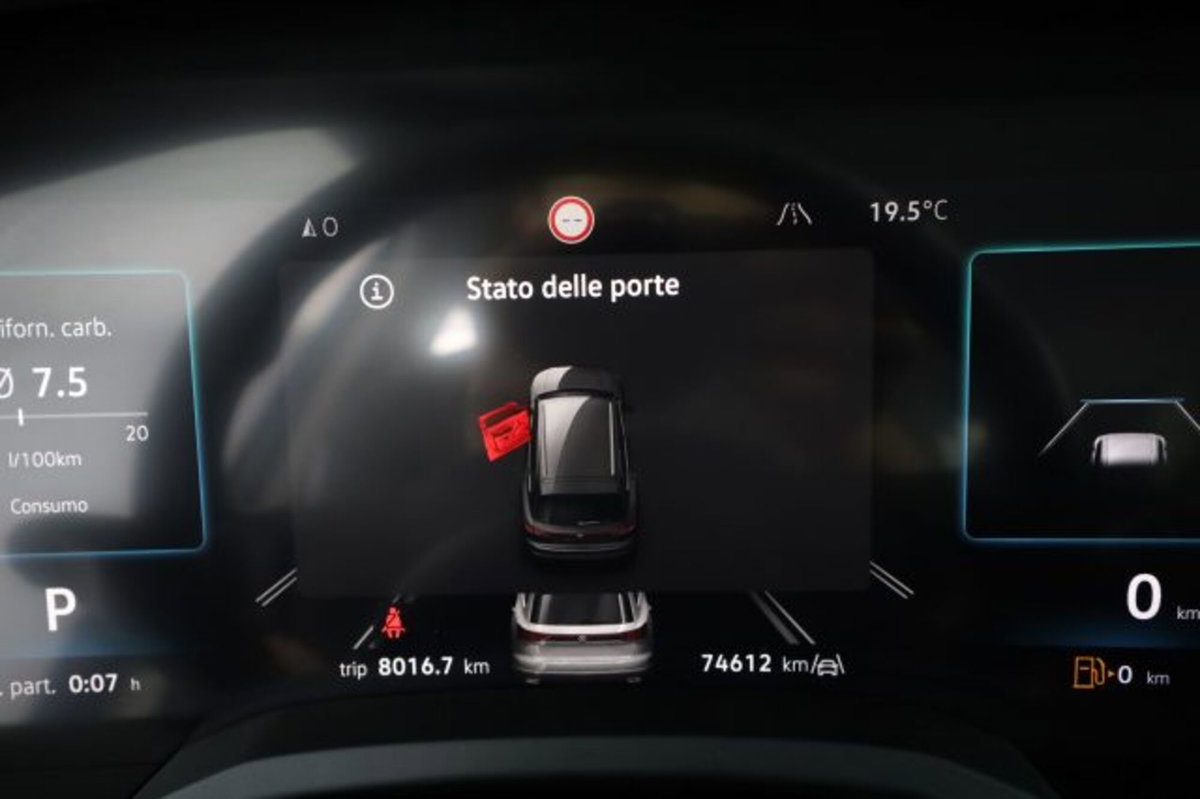 Volkswagen Touareg 3.0 V6 TDI SCR Elegance (7)