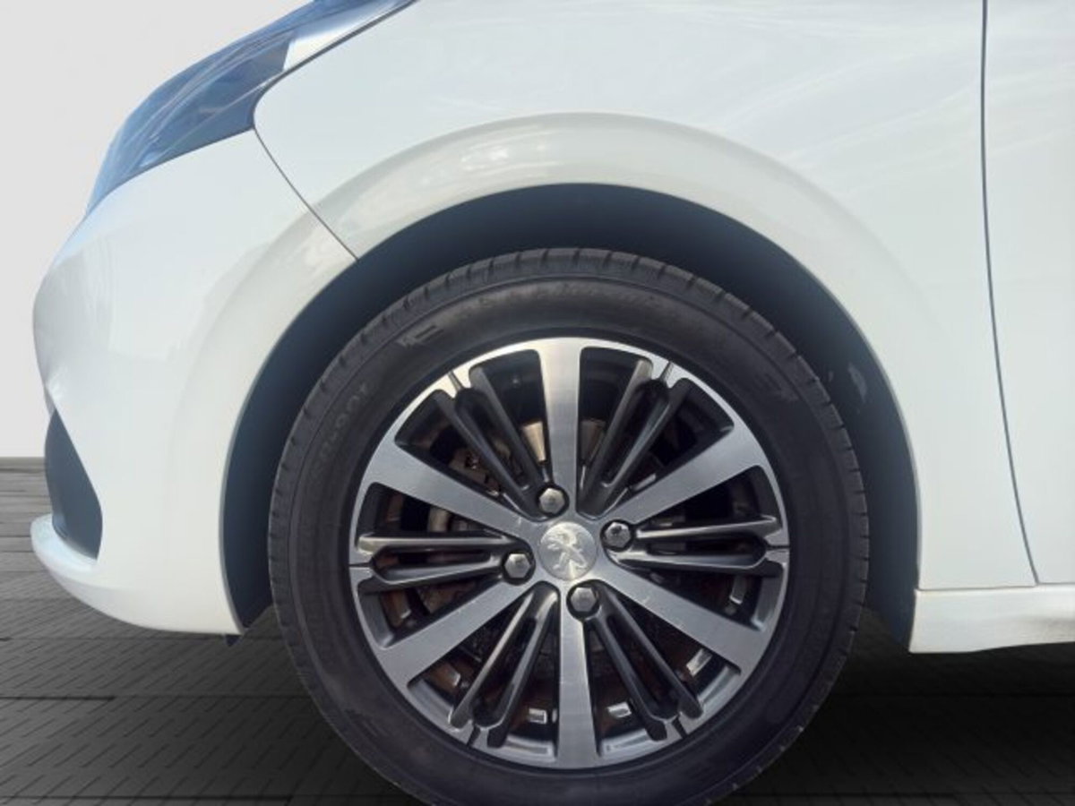 Peugeot 208 100 5 porte Allure (14)