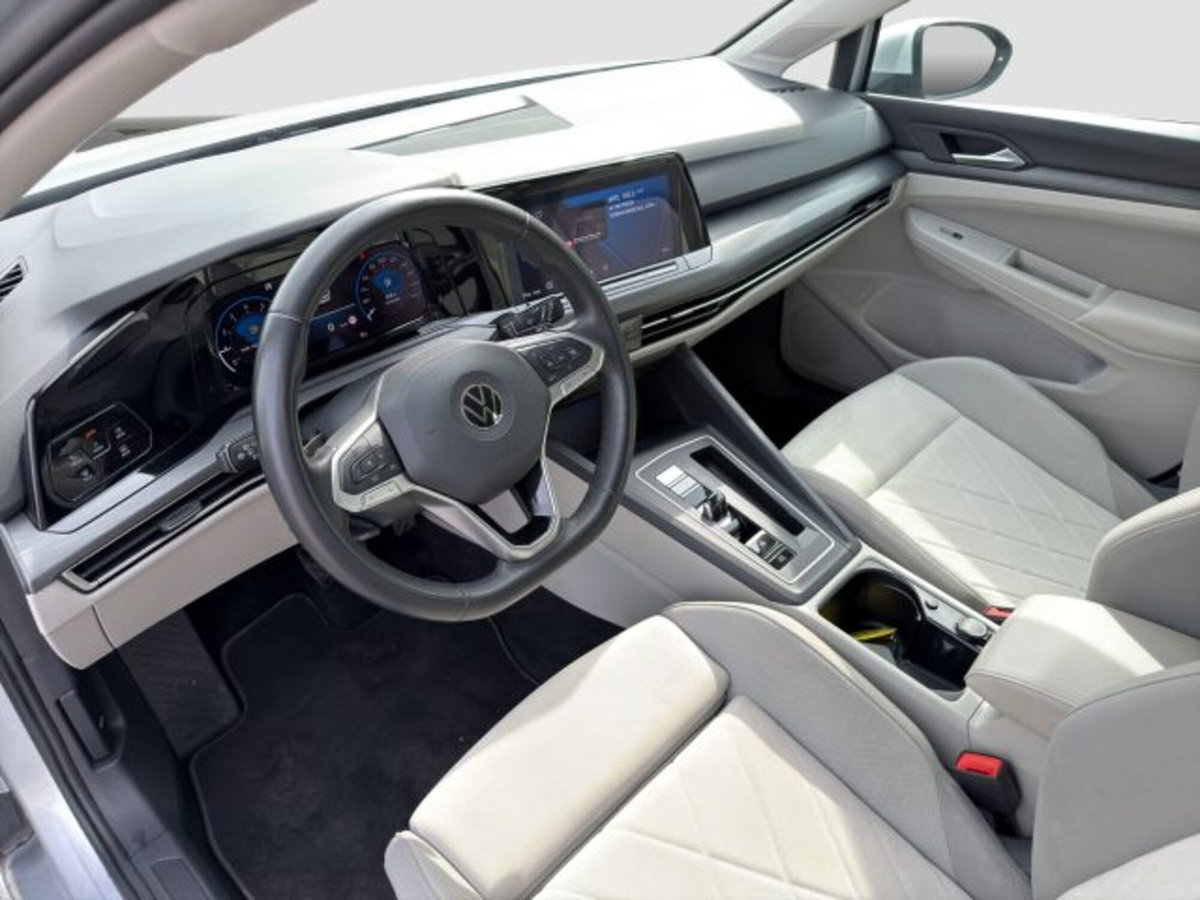 Volkswagen Golf 1.5 eTSI 130 CV EVO ACT DSG Style (9)