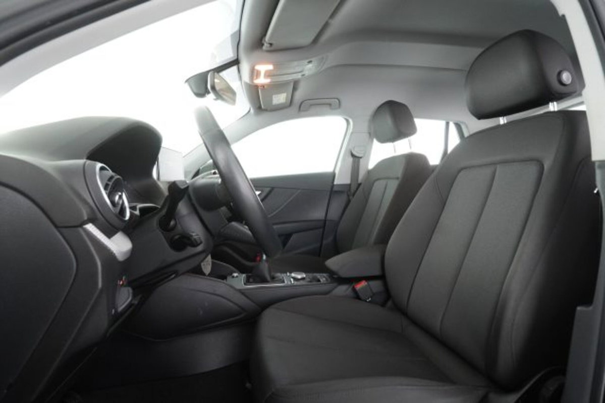 Audi Q2 Q2 30 TDI Business (10)
