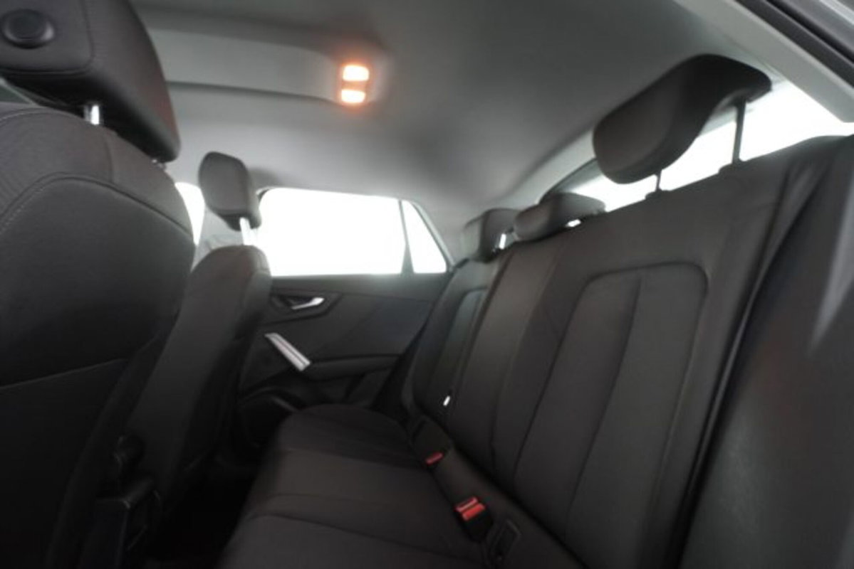 Audi Q2 Q2 30 TDI Business (11)