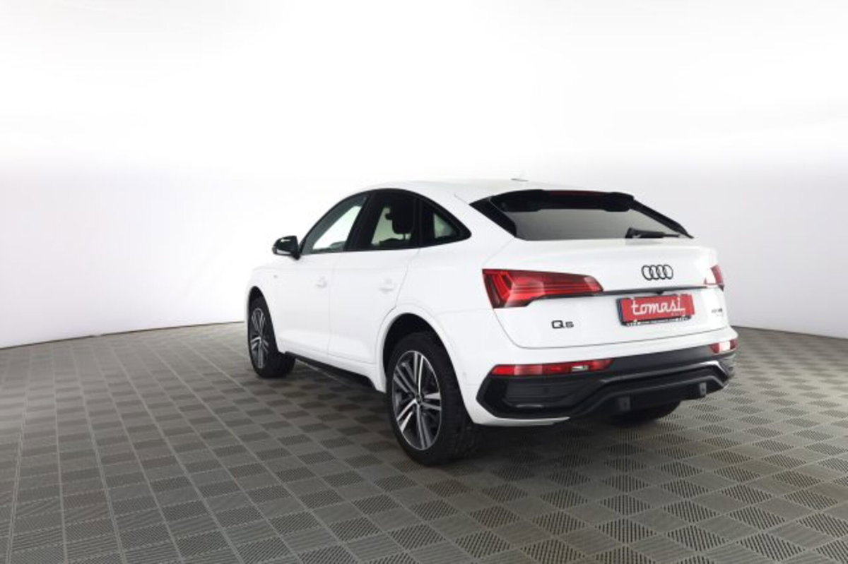 Audi Q5 Sportback 40 2.0 tdi mhev 12V S line Plus quattro s-tronic (6)