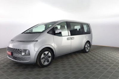 Hyundai Staria 2.2 awd auto (8)