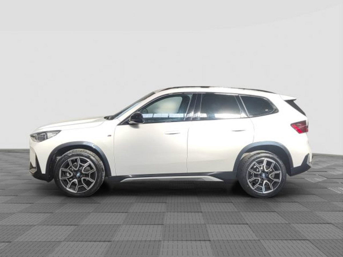 BMW X1 sDrive 18d xLine (2)