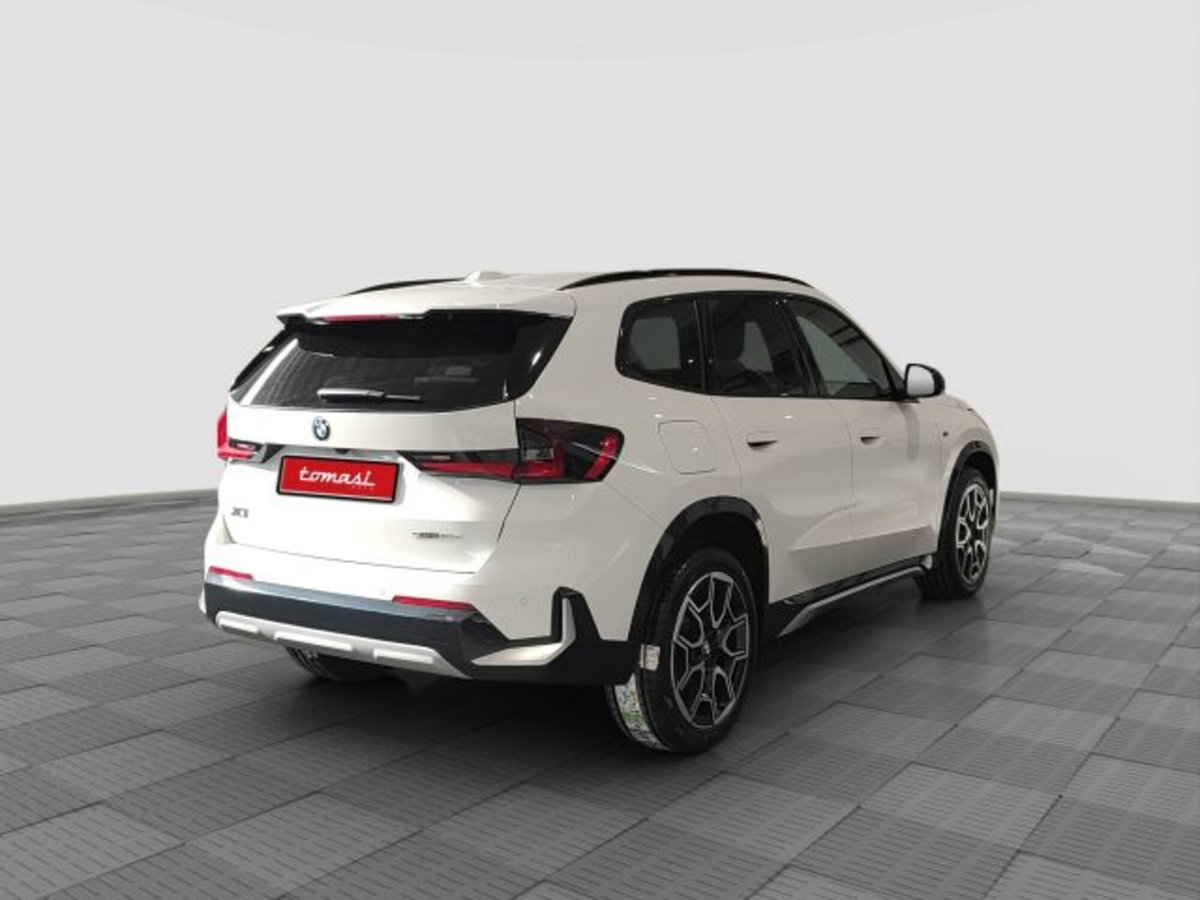 BMW X1 sDrive 18d xLine (5)