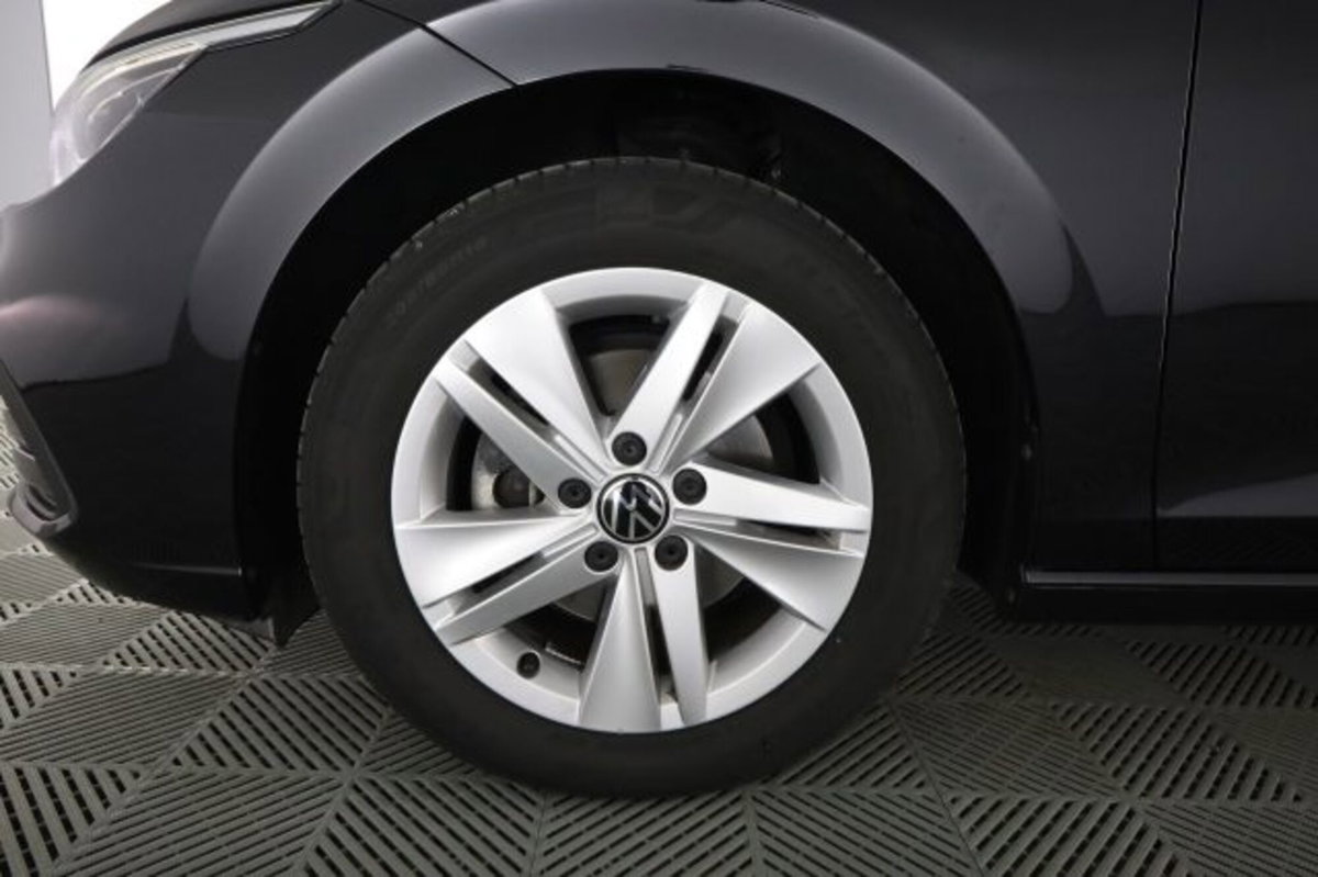 Volkswagen Golf Variant 2.0 TDI SCR DSG Life (8)