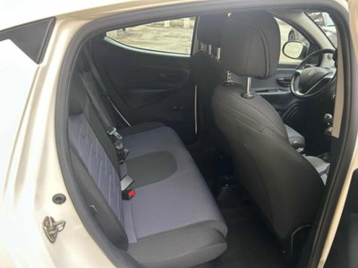 Lancia Ypsilon 1.0 FireFly 5 porte S&S Hybrid Gold Plus (10)