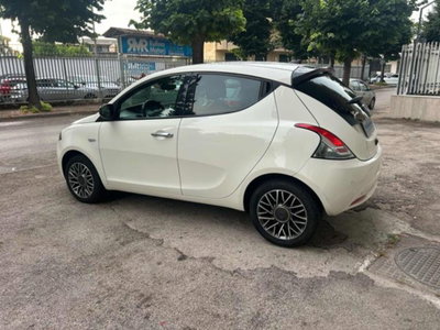 Lancia Ypsilon 1.0 FireFly 5 porte S&S Hybrid Gold Plus (5)