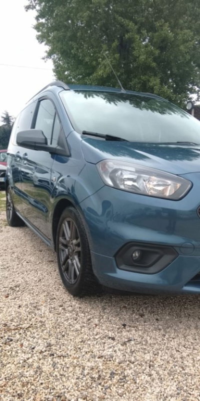 Ford Tourneo Courier 1.5 TDCI 100 CV Plus (15)