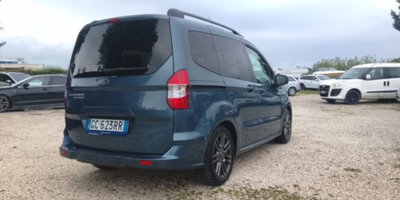 Ford Tourneo Courier 1.5 TDCI 100 CV Plus (7)
